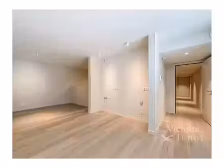 bureaux à louer à avenue des eglantiers 2b uccle (vbe71080)