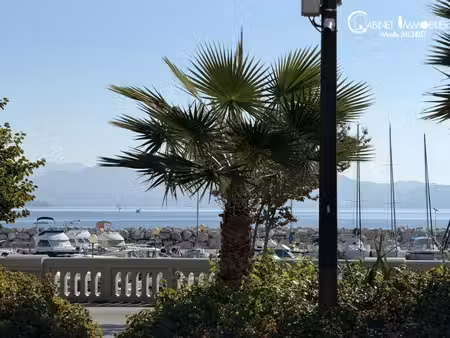 appartement traversant t2/3 à 1 mn du nouveau port de la ciotat