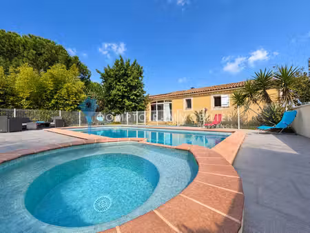 villa 4pièce(s) 3chambre(s) 111 m² le cailar (30740)