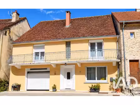 maison de village à voiteur (39210)