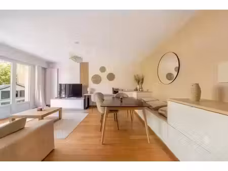 vente appartement 3 pièces 75 m² à aix-en-provence (13090)  375 000 €