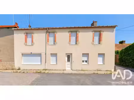 immeuble à thiel-sur-acolin (03230)