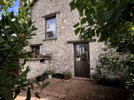 maison de campagne à vallées en champagne (02330)