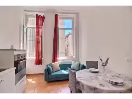 marseille république /panier t2 immeuble ancien