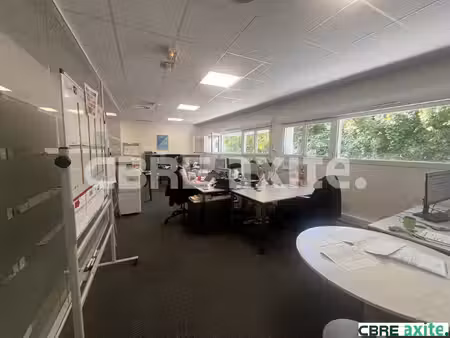 location local professionnel 109m² st jean de soudain 38110