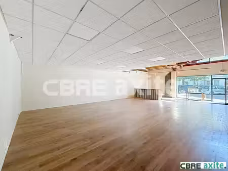 location local commercial 102m² bourgoin jallieu 38300
