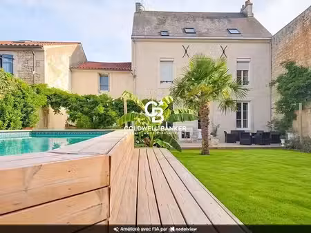 maison de 10 pièces de luxe en vente à luçon  france