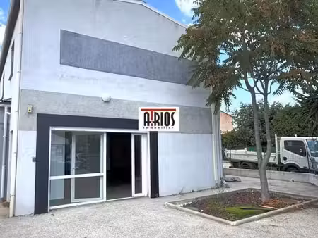location commerce carqueiranne 83320 185m²