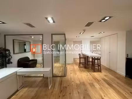 location bureaux marseille 13008 129m²