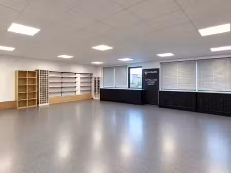 vente local industriel 3 pièces 367 m2 à saint-pierre-du-perray