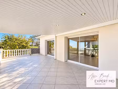 chanas (38150) : maison de plain-pied – 4 chambres – 128 m² + garages et espace de stockag