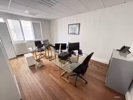 location bureaux et commerces à nantes (44000) : à louer / 320m² nantes
