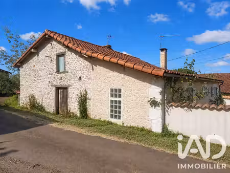 maison de village à alloue (16490)