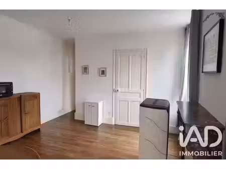 appartement à les riceys (10340)