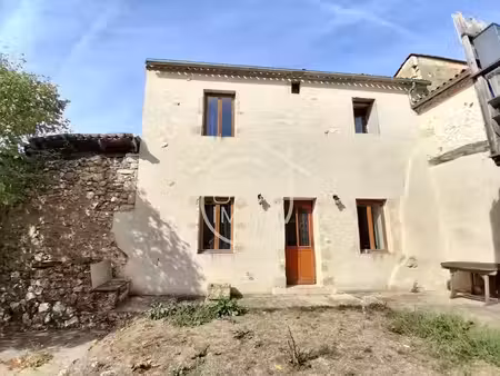 location maison 2 pièces 45 m² à lamothe-montravel (24230)  550 €