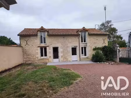 maison à bournand (86120)