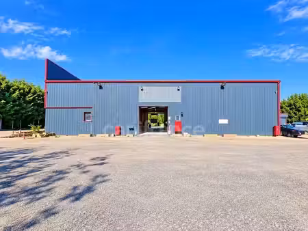 location locaux professionnels 2 pièces 500 m² à aubagne (13400)  4 980 €