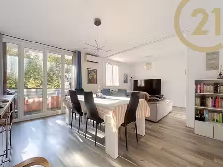 vente en exclusivite - saint-raphael proche centre ville - a