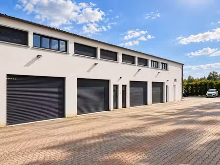 local commercial 104m²