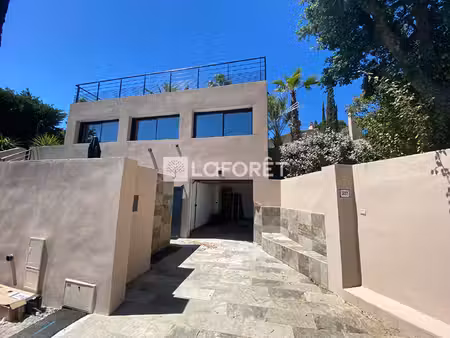 saint aygulf frejus location maison meublee t4 piscine garage