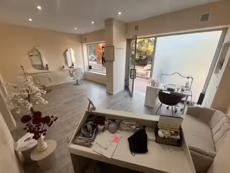 local professionnel à vendre le cannet 2 pièce(s) 61m2 177 000€