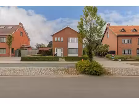 huis te koop in lippelo met 3 slaapkamers