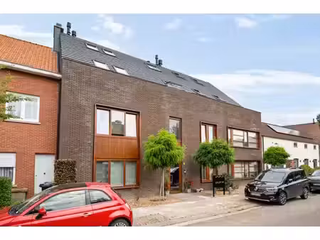 appartement te koop in 's gravenwezel met 2 slaapkamers
