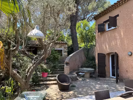 à la ciotat  charmante villa t5 de 145 m2 avec studio indépendant et piscine