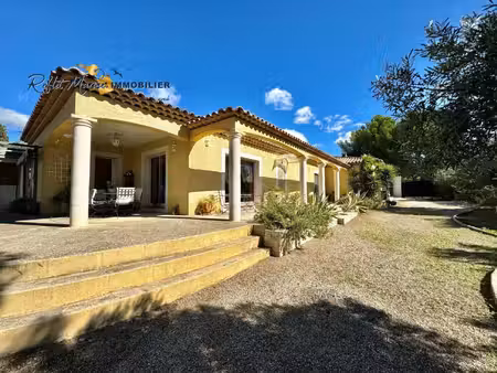 maison plain-pied 140 m2 plus dépendance garage et té grand terrain ceyreste/la ciotat