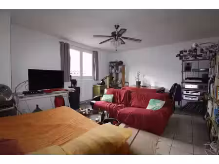 maison de village 6 chambres. 130 m2 habitable + 54 m2 de ca