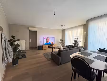 appartement te koop in roeselare met 2 slaapkamers