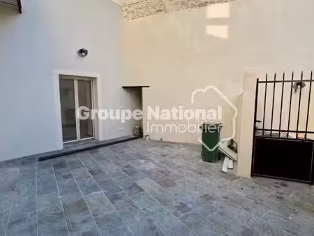 proche jean-jaures immeuble de rapport composé de 2 p3 avec terrasse et balcon