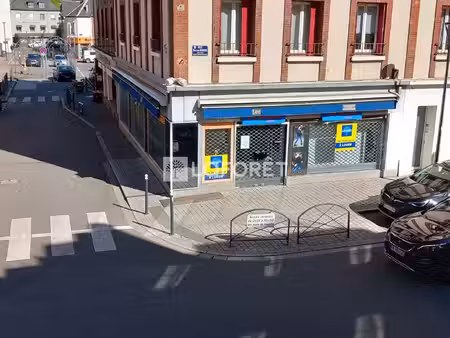 location commerce 174 m² à évreux (27000)