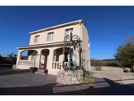villa 100 m2 terrain 300 m2.