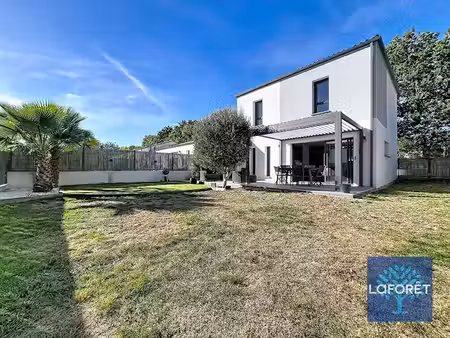 vente maison 5 pièces 100 m² à la ferriere (85280)  279 900 €