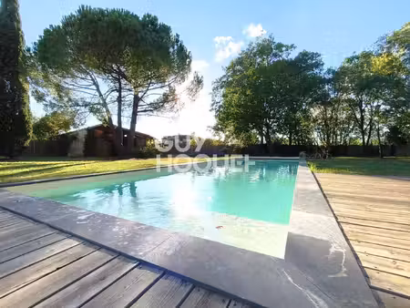 maison à vendre de 7 pièces de 245 m²