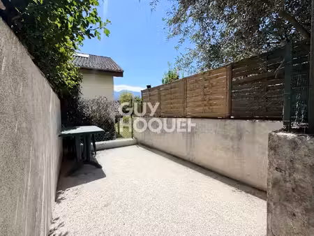 à louer – maison 4 pièces avec terrasse et cave à crolles