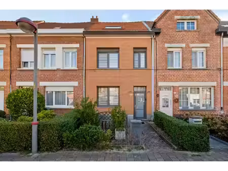 huis te koop in merksem met 4 slaapkamers