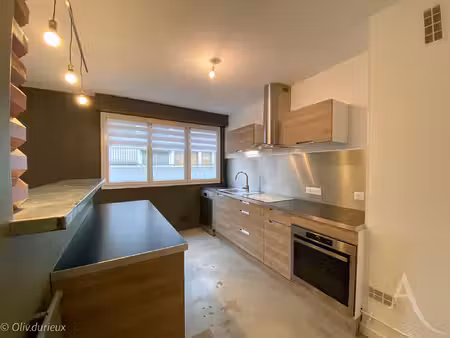 location appartement 4 pièces  85.20m²  bourges