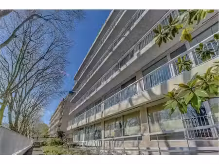 location local d’activités 335m²