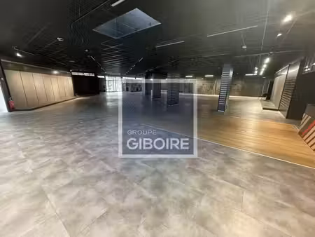 achat local commercial 1 425m² st herblain 44800