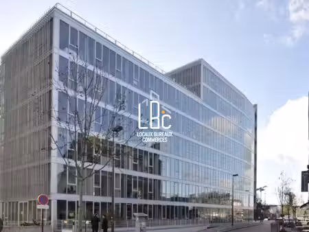 location local professionnel 295m² nantes 44200