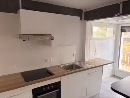 location appartement 3 pièces 69m² chatellerault 86100