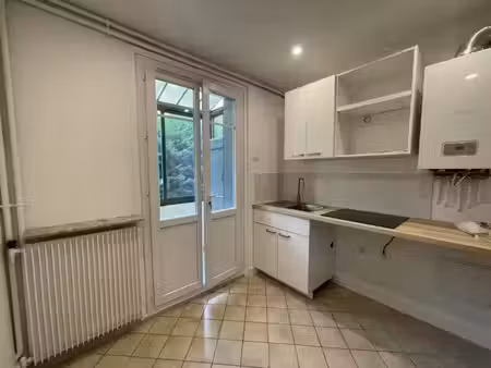location appartement 3 pièces 57 m² à lyon 4 (69004)