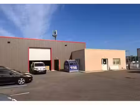 location local d’activités chassieu 69680 471m²