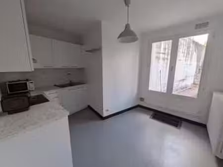 location appartement 3 pièces à nantes (44000) : à louer 3 pièces / 75m² nantes