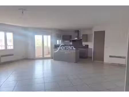 location appartement 4 pièces 90m² draguignan 83300