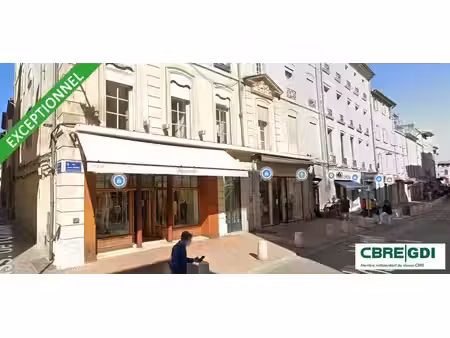 location local commercial 354m² avignon 84000