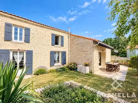 vente maison 5 pièces 176.6 m² à saint-martial (07310)  164 000 €