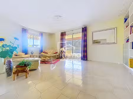 à vendre ? appartement t3 de 77 m² environ